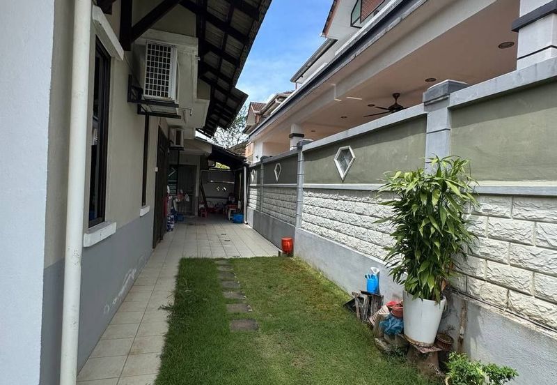 Taman Austin Heights