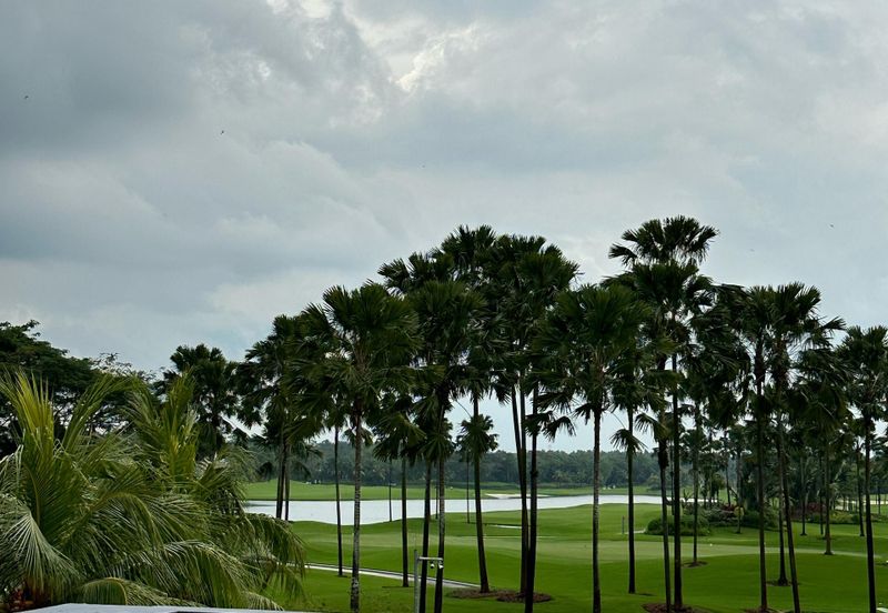 Forest City Golf Resort, Gelang Petah