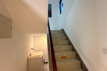 Forest City Golf Resort, Gelang Petah