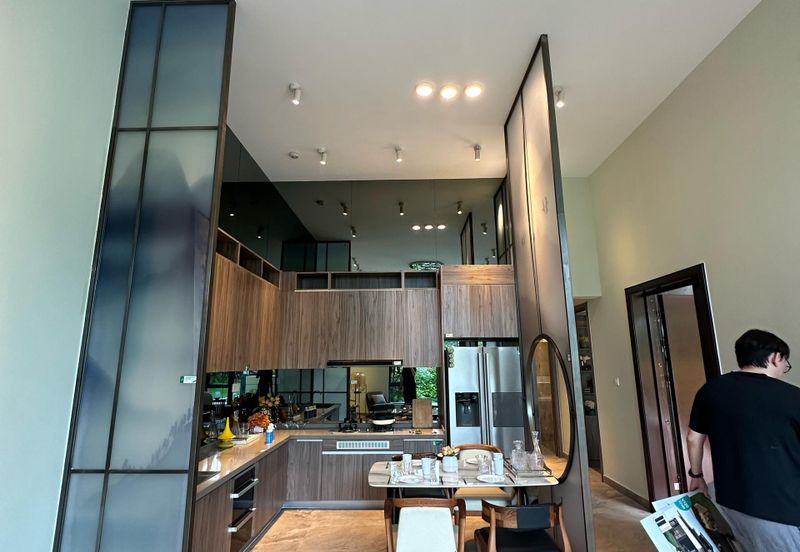 Forest City Golf Resort, Gelang Petah