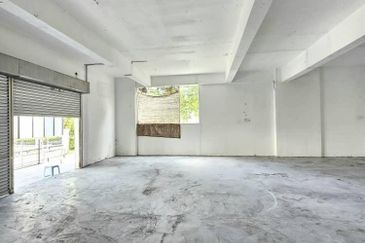 Taman Mount Austin Commercial