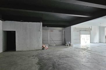 Taman Mount Austin Commercial