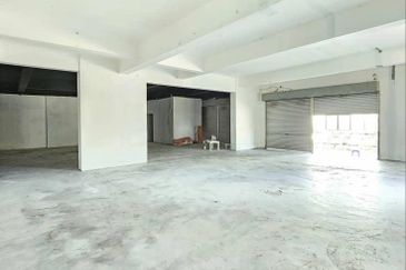 Taman Mount Austin Commercial