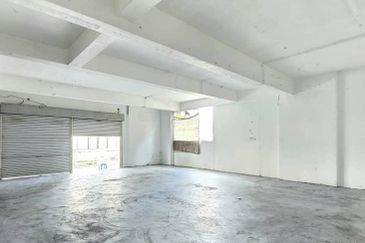 Taman Mount Austin Commercial