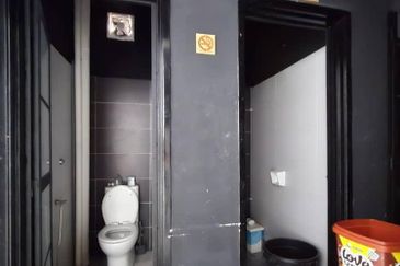 Taman Mount Austin Commercial