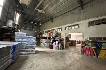 Kempas Utama Industrial Park