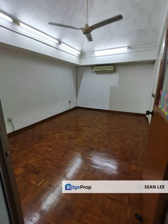 🏡 Taman Rinting 1.5 Storey Terrace House For Sale, Johor, Masai