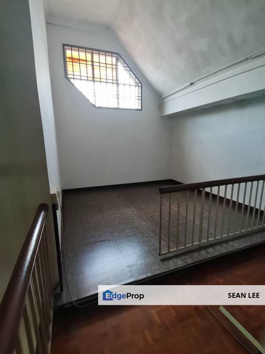 🏡 Taman Rinting 1.5 Storey Terrace House For Sale, Johor, Masai
