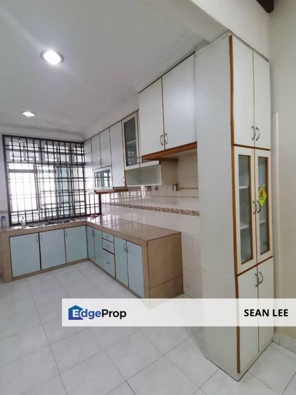 🏡 Taman Rinting 1.5 Storey Terrace House For Sale, Johor, Masai