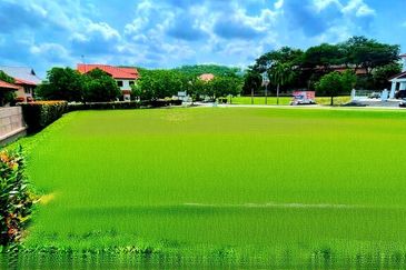 Indah Villa, Permas Jaya Bungalow Residential Lands For Sale