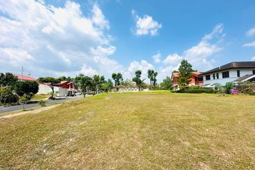 Indah Villa, Permas Jaya Bungalow Residential Lands For Sale