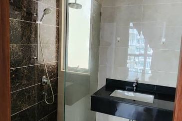 Paradiso Nuova Medini