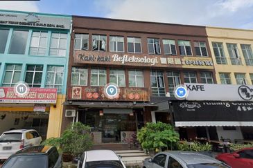 Taman Mount Austin Commercial