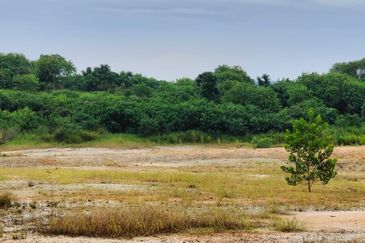 Aman Saujana Residential Land For Sale 住宅地出售