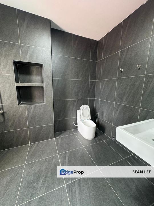 Taman Pelangi Indah Double Storey Terrace House for Rent 乌鲁地南开屏花园双层排屋出租, Johor, Ulu Tiram