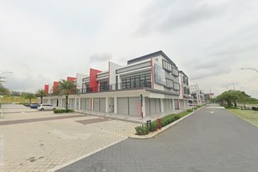 Tanjung Kupang Medium Industrial Land For Sale 优质中型工业地出售