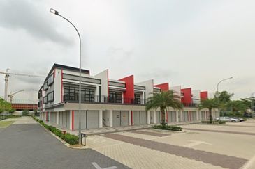 Tanjung Kupang Medium Industrial Land For Sale 优质中型工业地出售