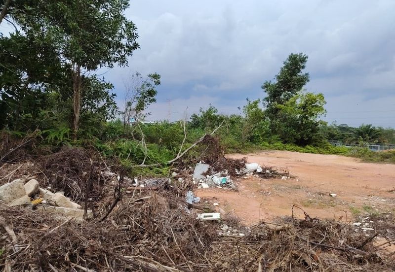 Tanjung Kupang Industrial Land For Sale 优质工业地出售