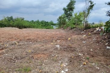 Tanjung Kupang Industrial Land For Sale 优质工业地出售