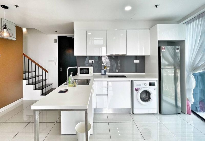 Almas Suites @ Puteri Harbour