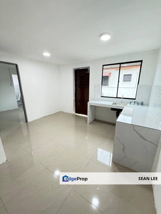 Taman Rinting Single Storey End Lot For Sale, Johor, Masai