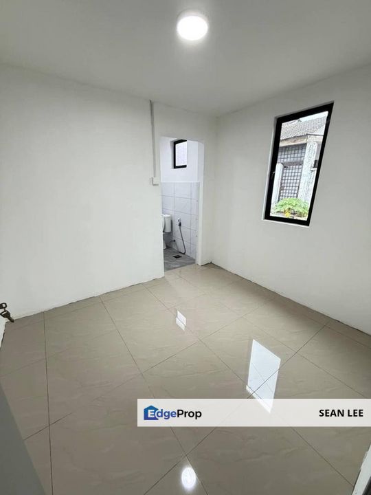 Taman Rinting Single Storey End Lot For Sale, Johor, Masai