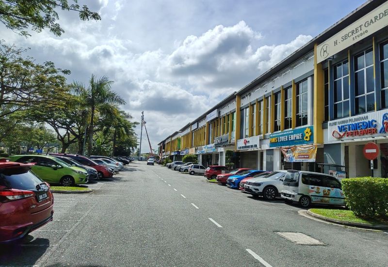 Taman Impian Emas