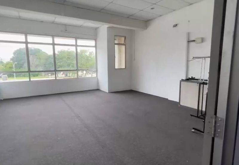 Taman Mount Austin Commercial