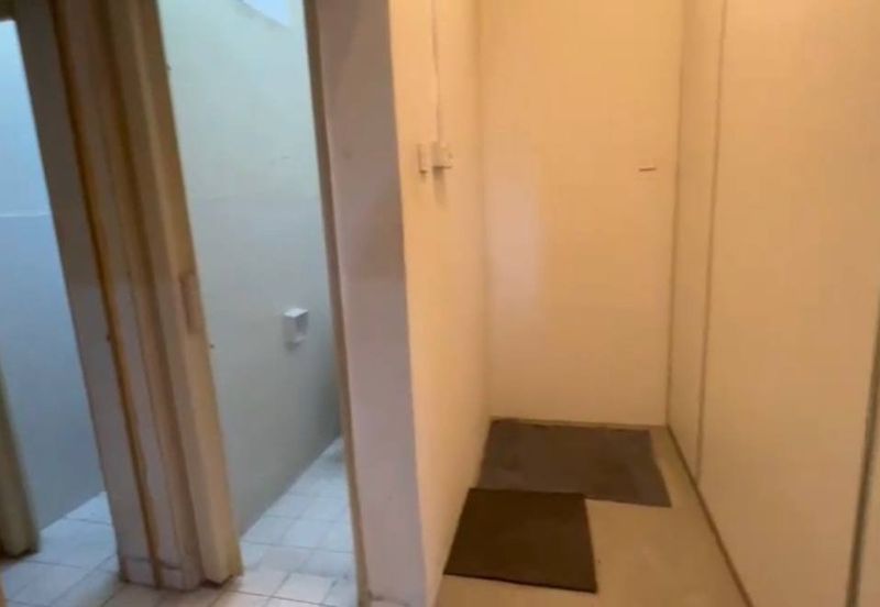 Taman Mount Austin Commercial