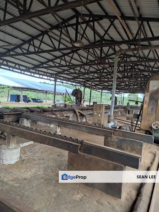 Mersing Industrial Land with Factory for Sale 丰盛港工业地连厂房出售, Johor, Mersing