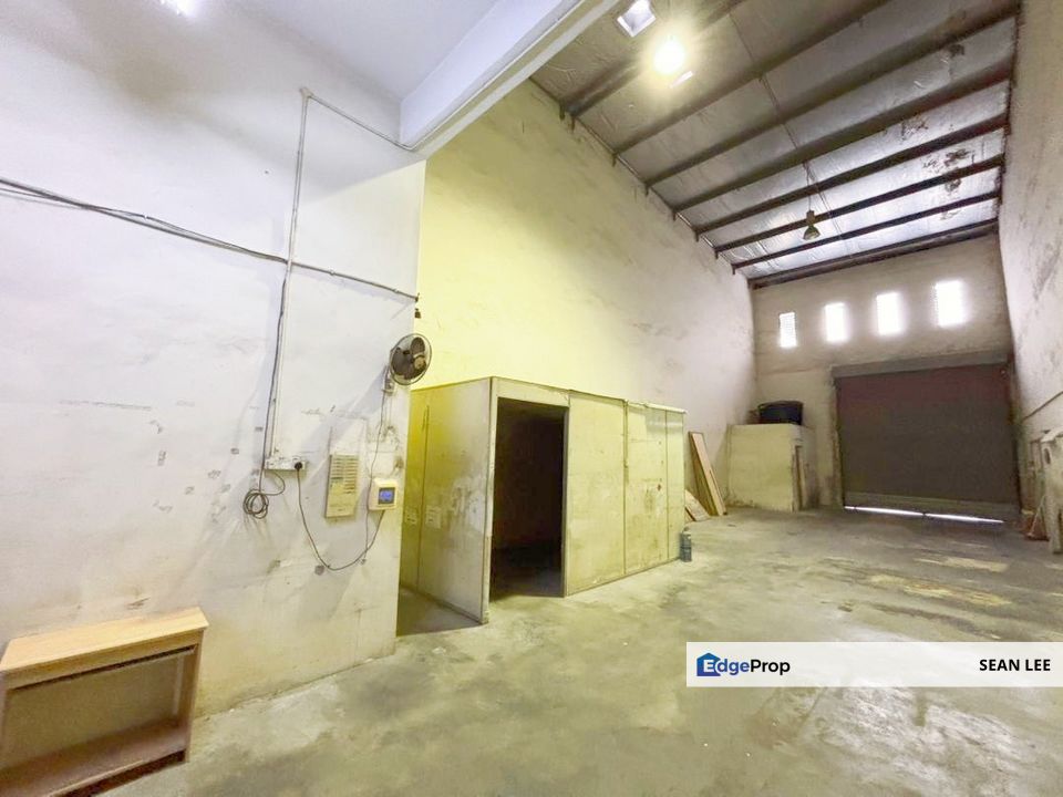 Taman Mount Austin 1.5 Storey Terrace Factory For Rent 1.5层排屋式工厂出租, Johor, Johor Bahru
