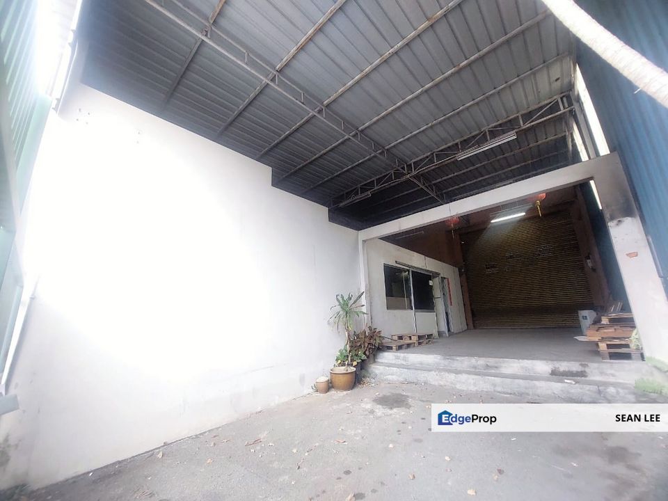 Taman Mount Austin 1.5 Storey Terrace Factory For Rent 1.5层排屋式工厂出租, Johor, Johor Bahru