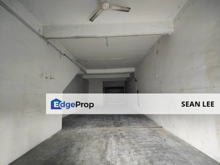 Senai Facing Main Road Shop for RENT, Johor, Senai