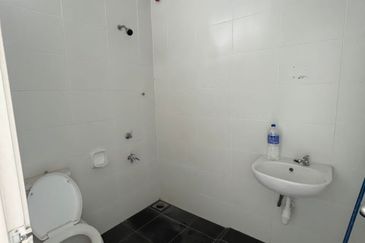 Setia Tropika Cluster house for SALE 