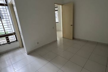 Setia Tropika Cluster house for SALE 