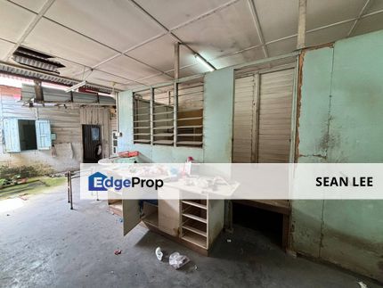 Ulu Tiram Single Storey Rumah Papan For Sale, Johor, Ulu Tiram