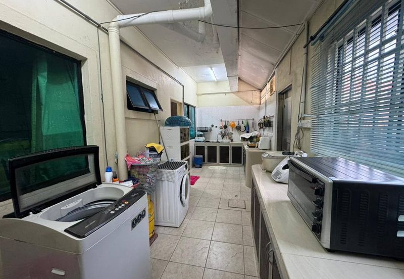 Jalan Mutiara Emas 2/32