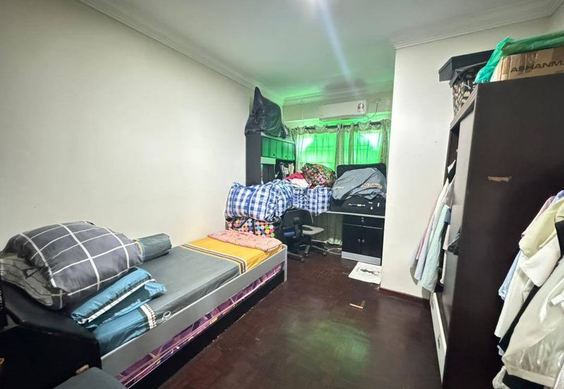 Jalan Mutiara Emas 2/32