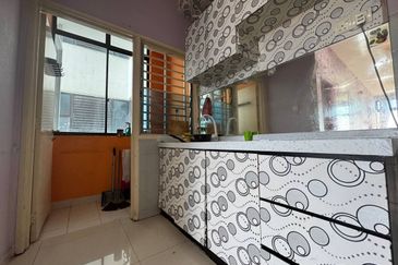 Seri Austin Luxury Apartment