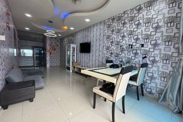 Seri Austin Luxury Apartment