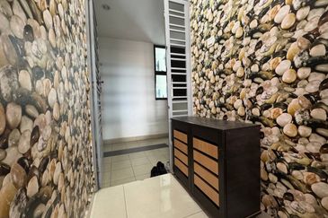 Seri Austin Luxury Apartment