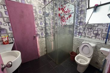 Seri Austin Luxury Apartment