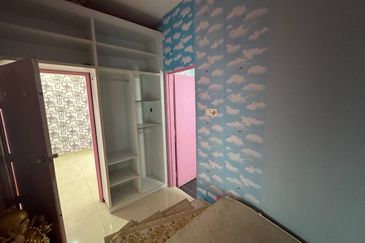 Seri Austin Luxury Apartment