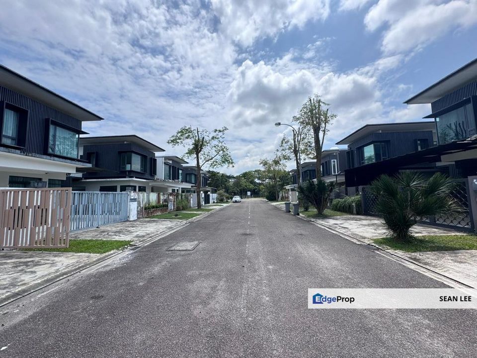 𝐒𝐞𝐭𝐢𝐚 𝐄𝐜𝐨 𝐆𝐚𝐫𝐝𝐞𝐧 𝐆𝐞𝐥𝐚𝐧𝐠 𝐏𝐚𝐭𝐚𝐡 𝐃𝐨𝐮𝐛𝐥𝐞 𝐒𝐭𝐨𝐫𝐞𝐲 𝐒𝐞𝐦𝐢-𝐃 𝐅𝐨𝐫 𝐒𝐚𝐥𝐞 , Johor, Gelang Patah