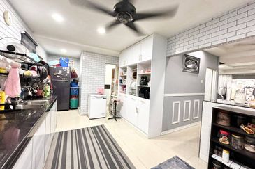 Gelang Patah@Double Storey Medium Endlot For Sale