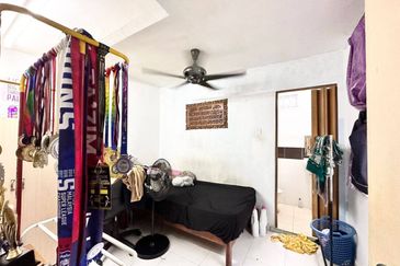 Gelang Patah@Double Storey Medium Endlot For Sale