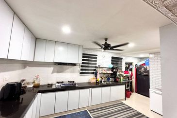 Gelang Patah@Double Storey Medium Endlot For Sale