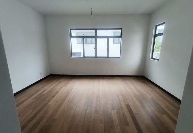 Horizon Hill 2.5 storey Banglow For Sale