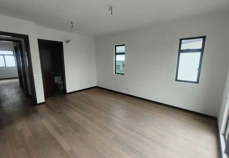 Horizon Hill 2.5 storey Banglow For Sale