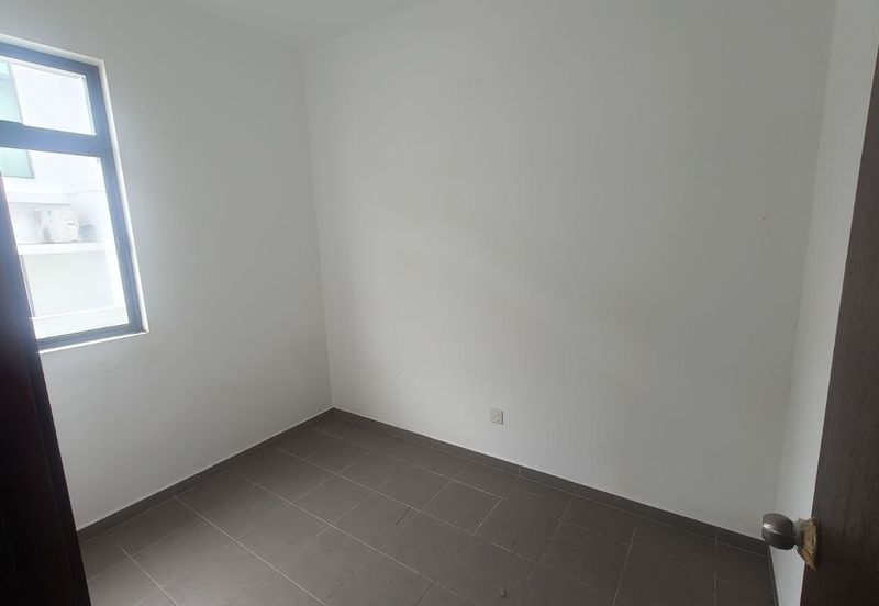 Horizon Hill 2.5 storey Banglow For Sale